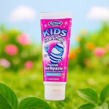 Beauty Formulas kids Fresh and Fruity Fluoride strawberry